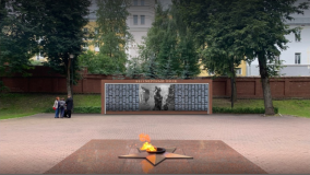 в Смоленске разработали предварительный эскиз мемориального панно, которое установят в Сквере Памяти Героев - фото - 1